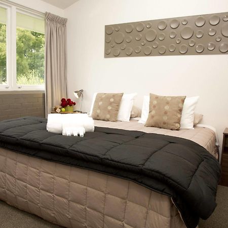 Lavalla Estate Guest House Tuakau Екстериор снимка