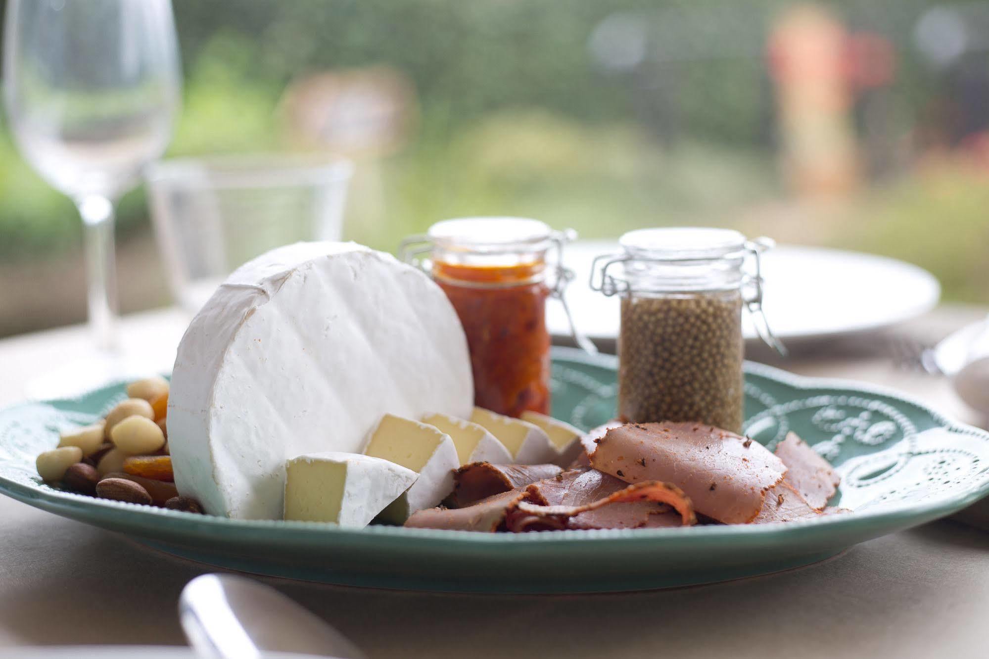 Lavalla Estate Guest House Tuakau Екстериор снимка